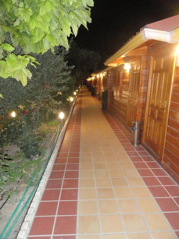 Hostal Gran Avenida Таранкон Екстер'єр фото